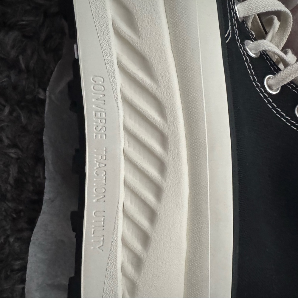 Size 9/10.5 Converse Black and Cream Traction Utility Hi Top AT-CX Sneakers - Picture 4 of 7